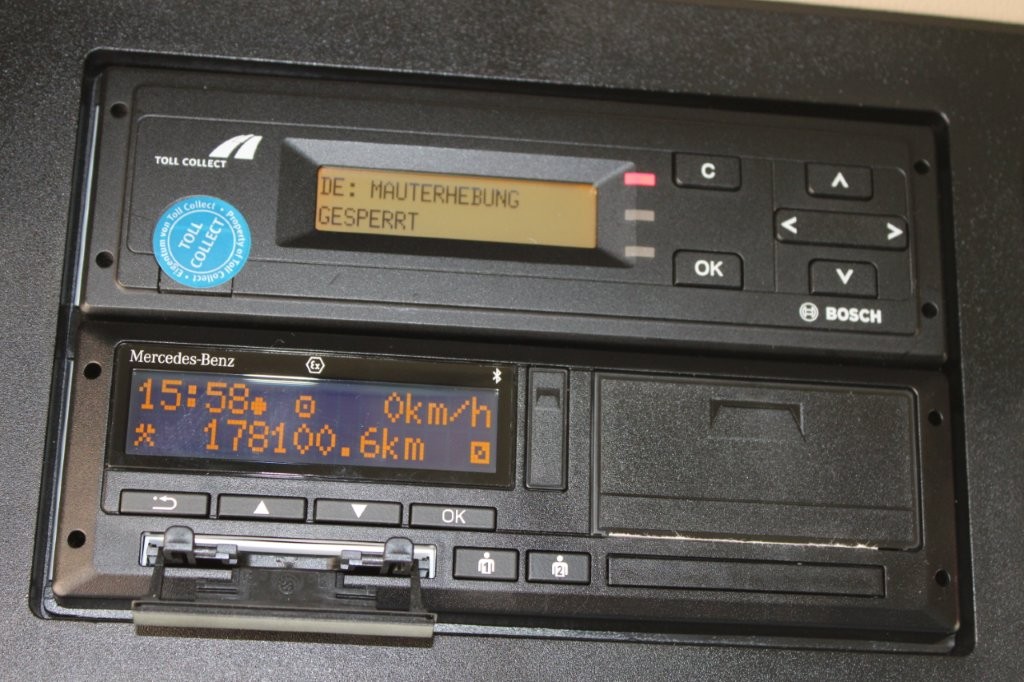 Mercedes-Benz Actros 2542 NAVIGACE + PANAV TVK 18 M (8,20m x 2,4